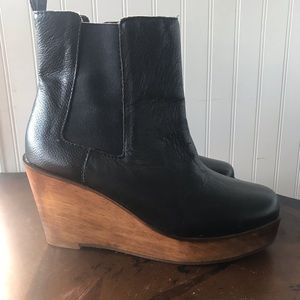 Black wedge ankle boot